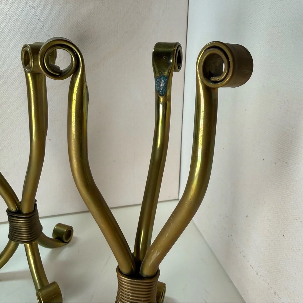 Set of 2 Elegant Brass Metal Stands or Object Holders MCM Pre-owned